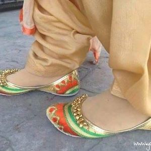 Meet your Posher, Kaur